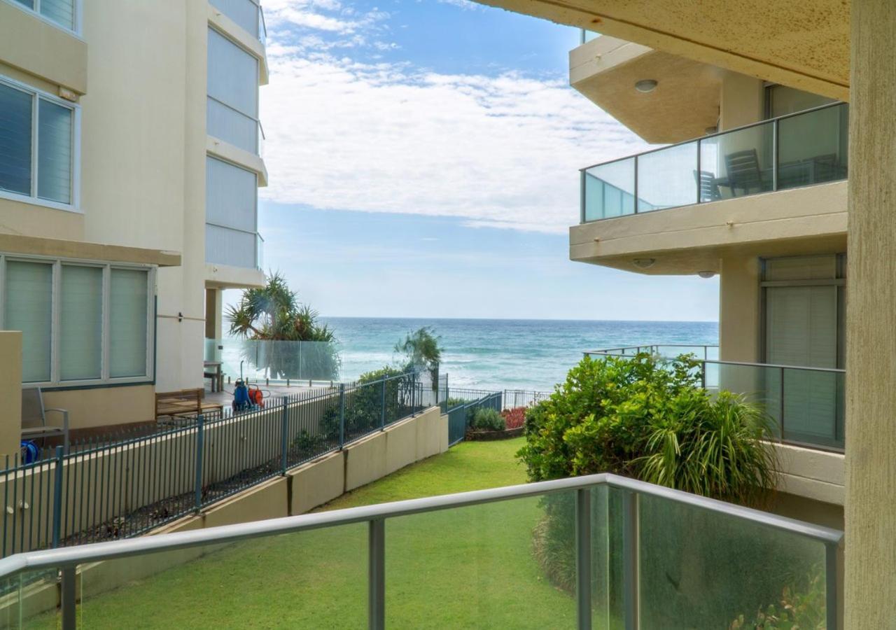 Foreshore Beachfront Apartments Голд-Кост Экстерьер фото