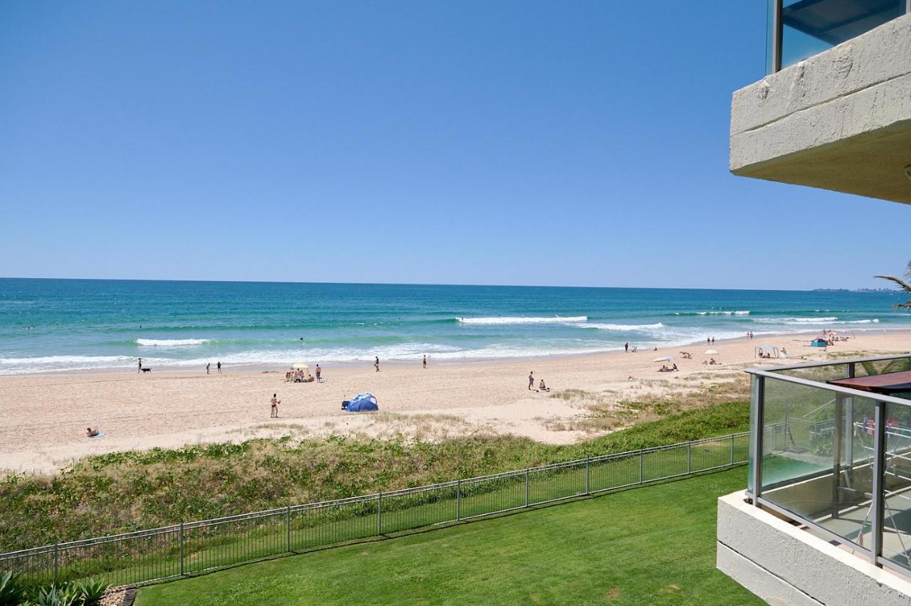 Foreshore Beachfront Apartments Голд-Кост Экстерьер фото