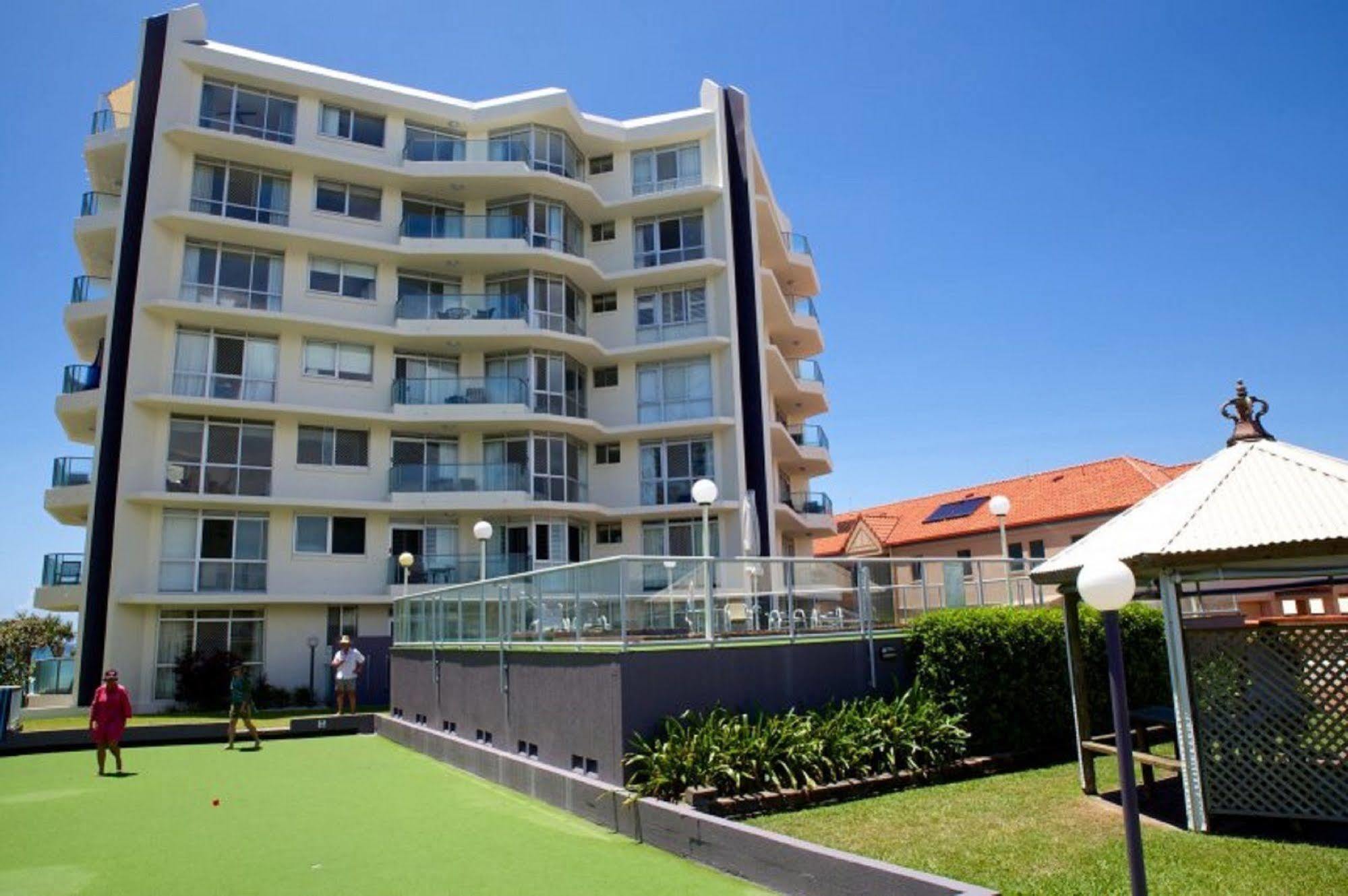 Foreshore Beachfront Apartments Голд-Кост Экстерьер фото