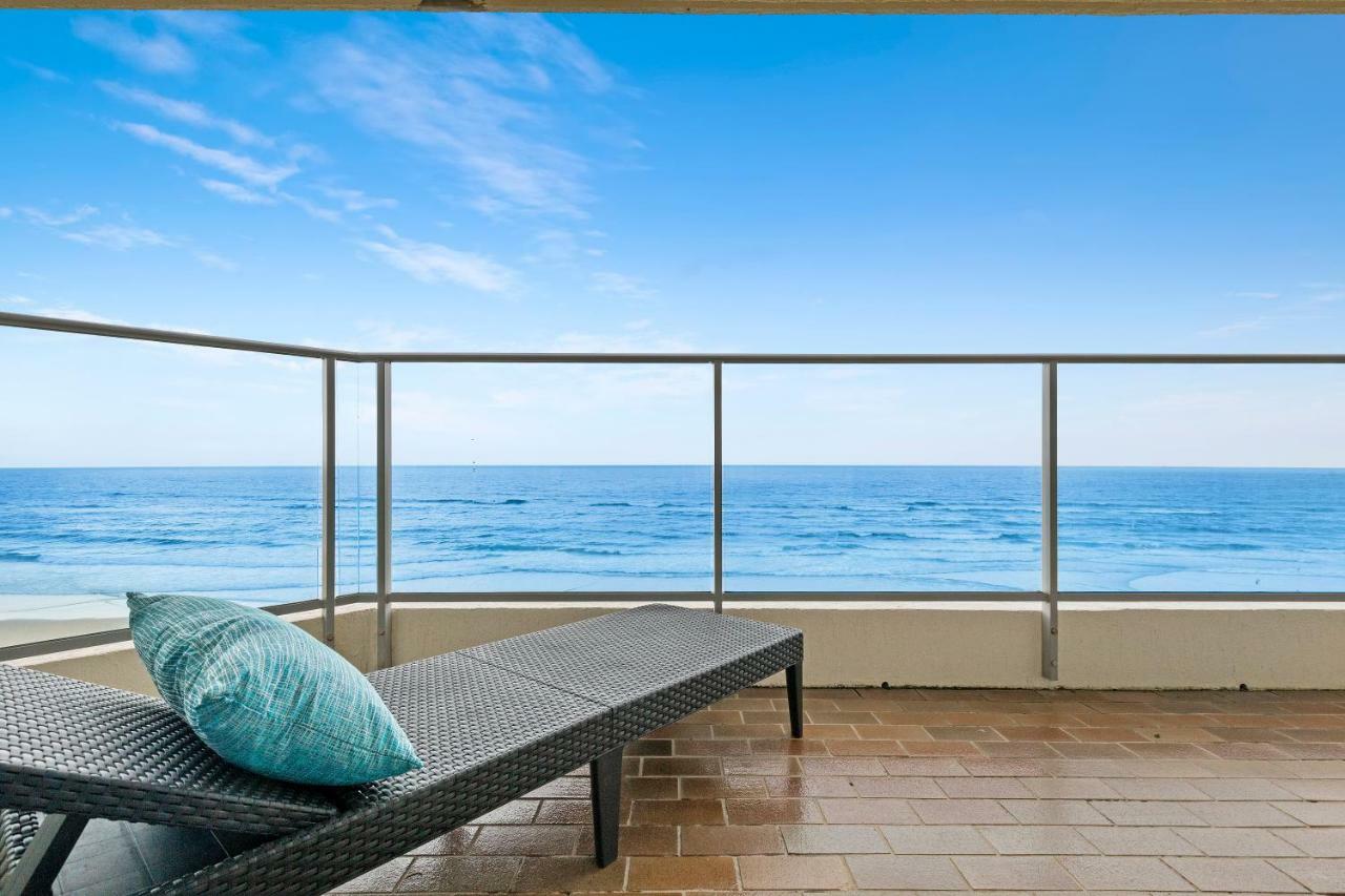 Foreshore Beachfront Apartments Голд-Кост Экстерьер фото